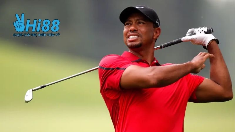 tiger-woods-golf-ty-phu-dau-tien-cua-lang-the-thao-duong-dai